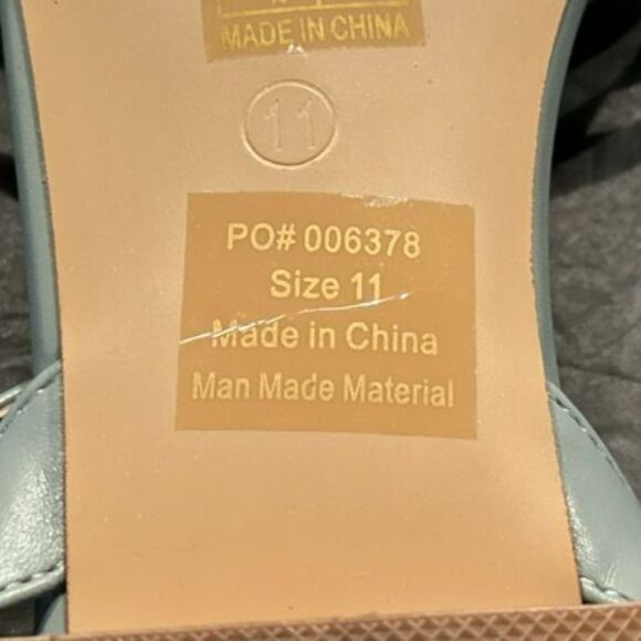 Journee Collection 'Alivia' Bluish Gray Ankle Strap Block Heel Flat Wms Sz 11 - Picture 8 of 8